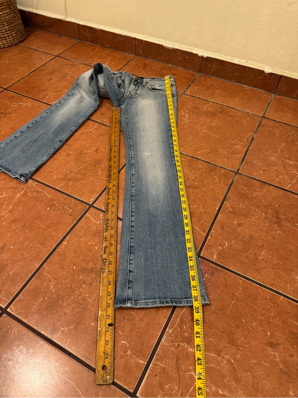 VIGOSS Light Wash Bootcut Jeans Women’s Size 3/4 - Picture 6 of 8